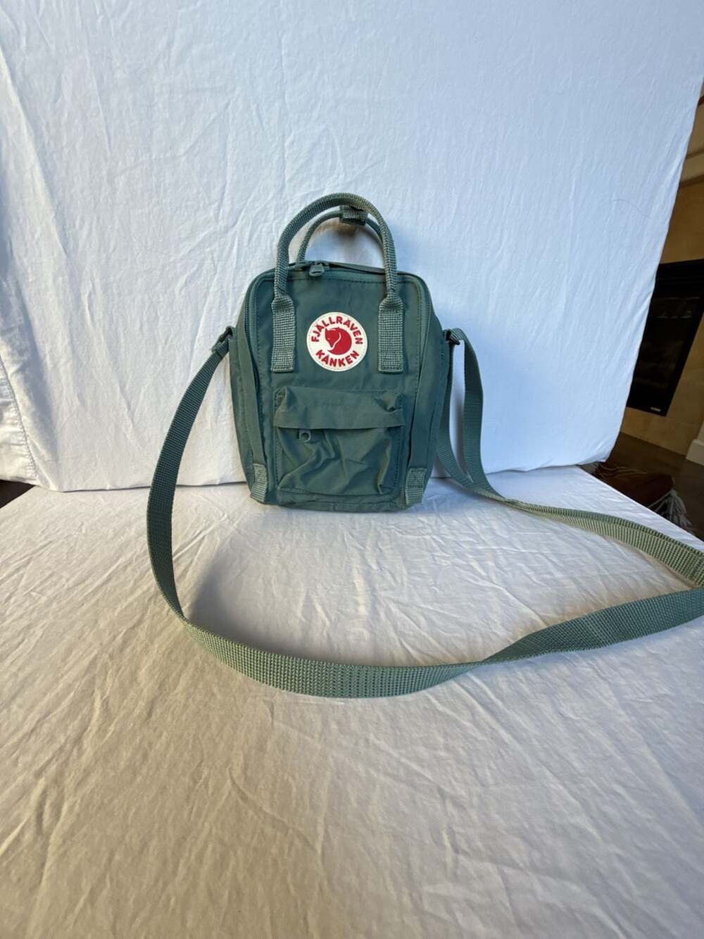 Fjallraven Kanken Sling Mini Crossbody Shoulder Bag Pack Sage Frost Green - Picture 2 of 9